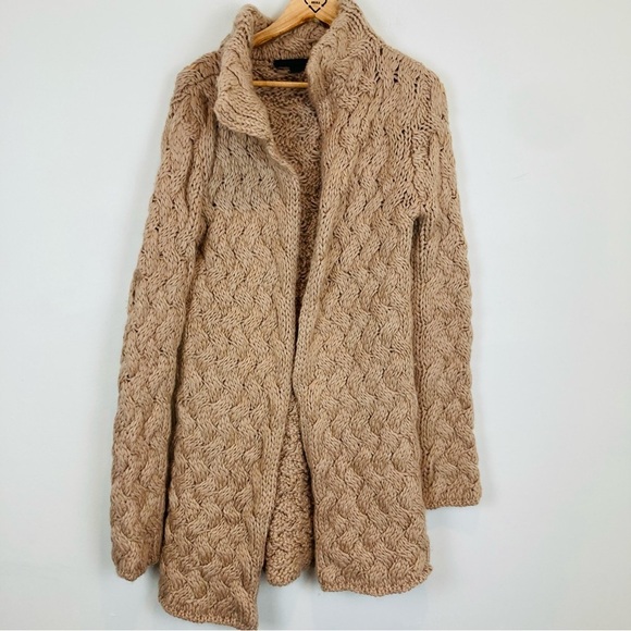 Express Design Studio 100% wool made in Italy chunky knit camel colored sweater. - Picture 1 of 6